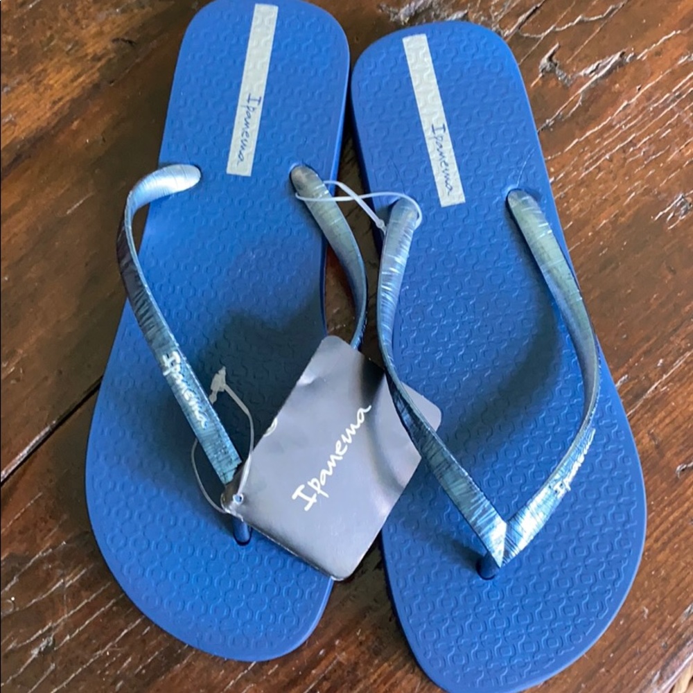 Flip flops